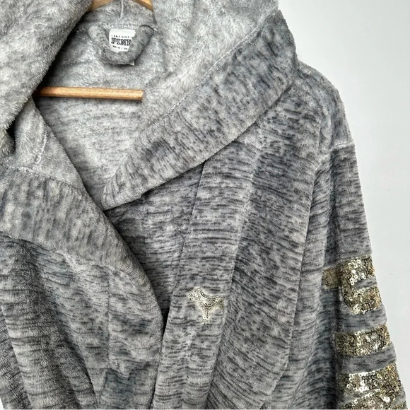 Victorias Secret PINK Gray Gold Sequin Plush Robe Size XS/S - Picture 7 of 11